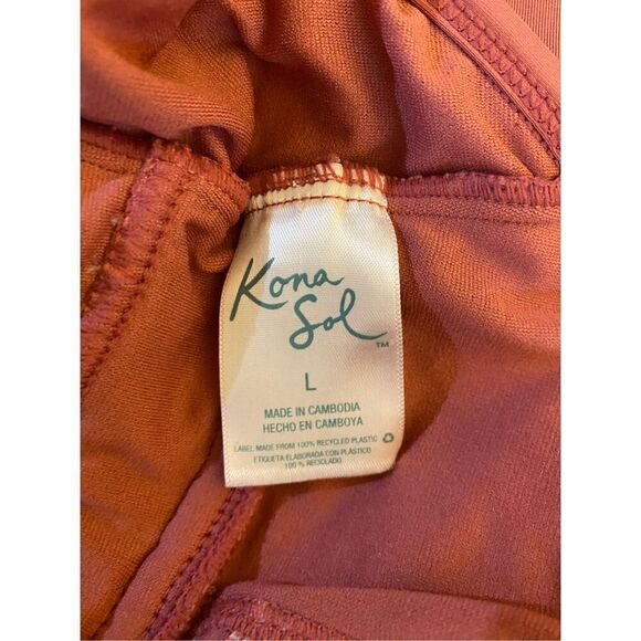 Kona sol women’s one piece, Gathered front, modern swimsuit, size large - Picture 5 of 5